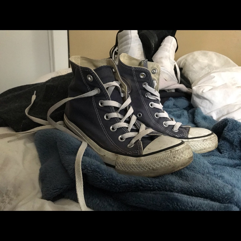 NAVY CONVERSE :-)